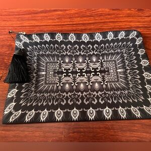 Black & Gray Patterned Fabric Tassel Clutch